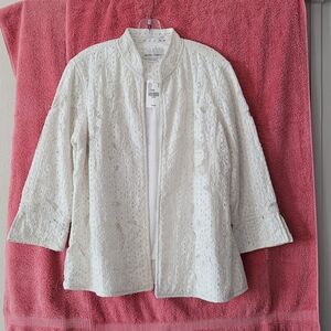 Elegant White Textured Women's Blazer